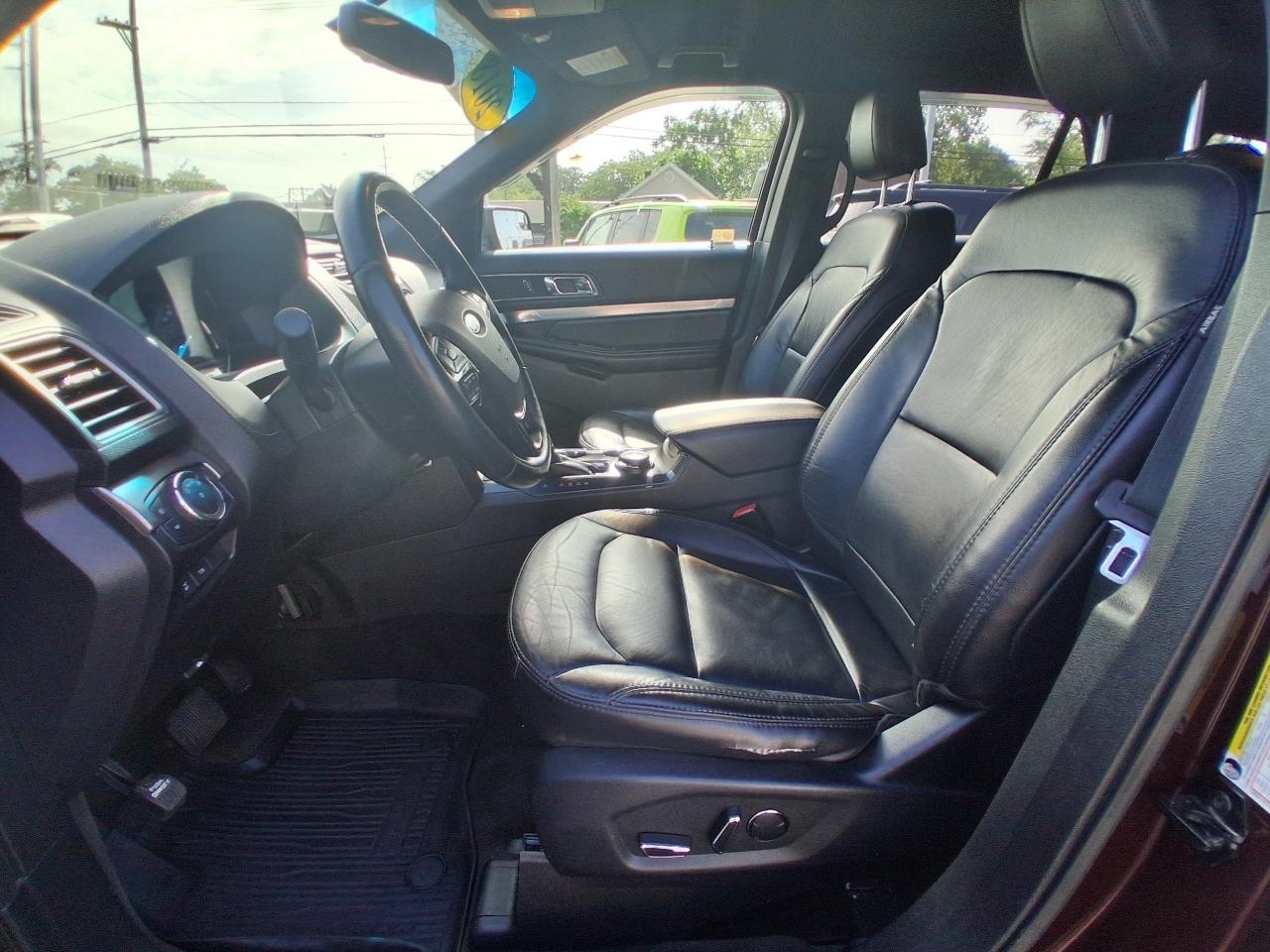 Ford Explorer XLT 4WD 2018