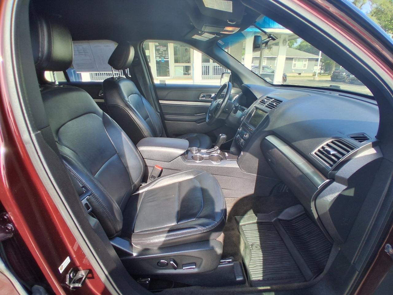 Ford Explorer XLT 4WD 2018