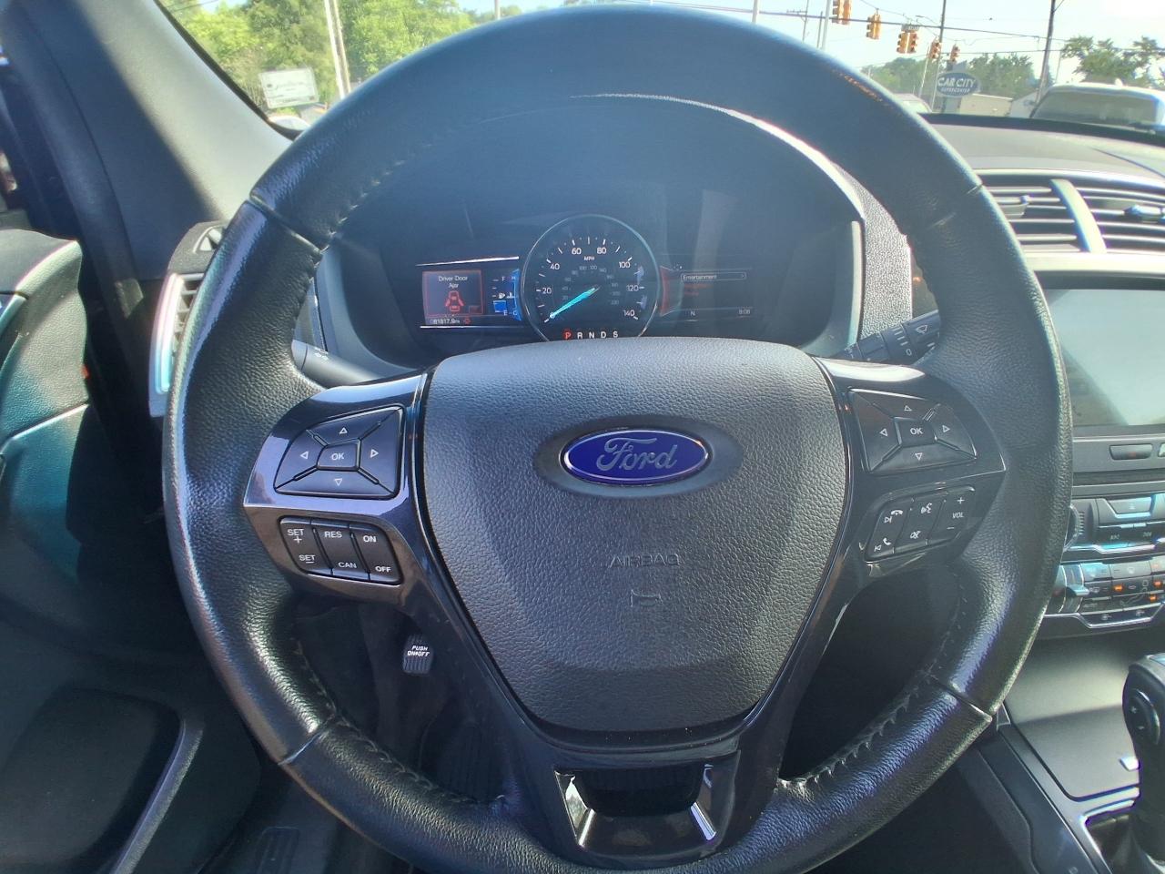 Ford Explorer XLT 4WD 2018