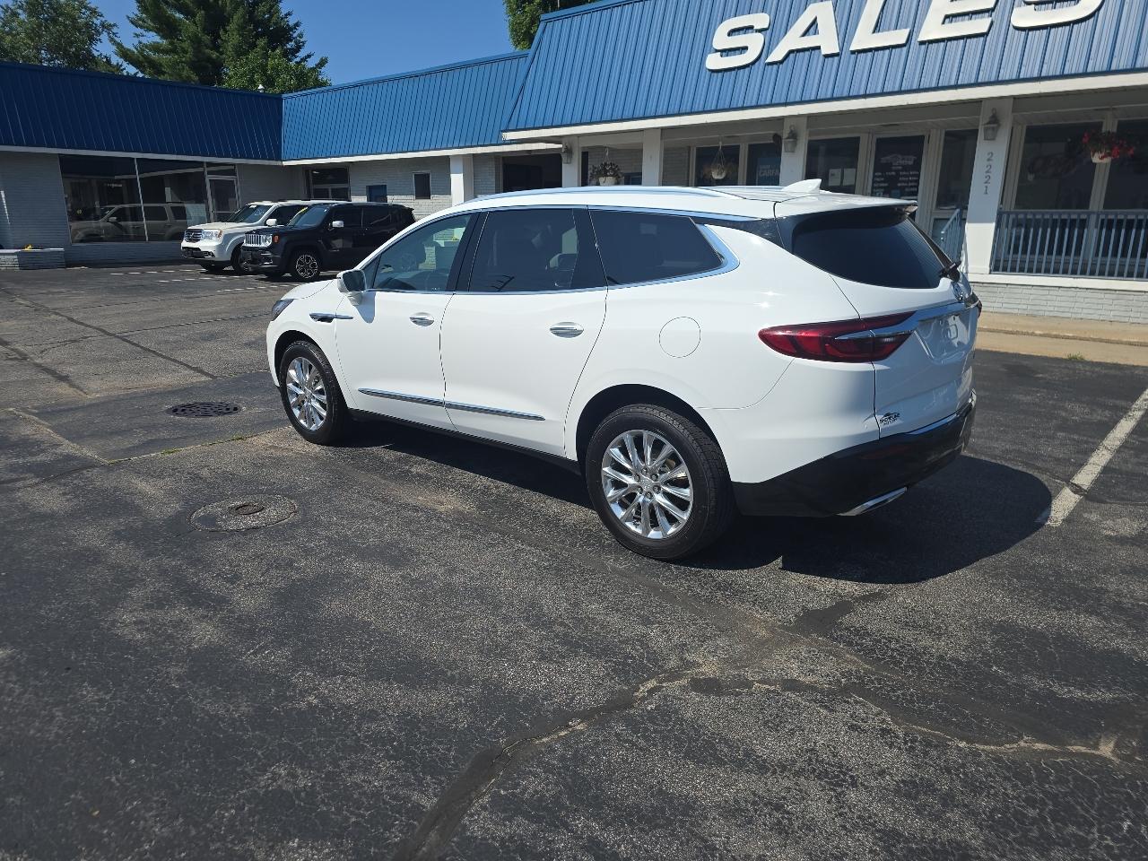 Buick Enclave AWD 4dr Essence 2019