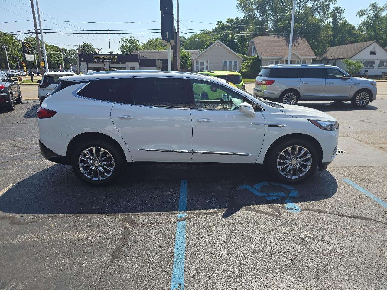 Buick Enclave AWD 4dr Essence 2019
