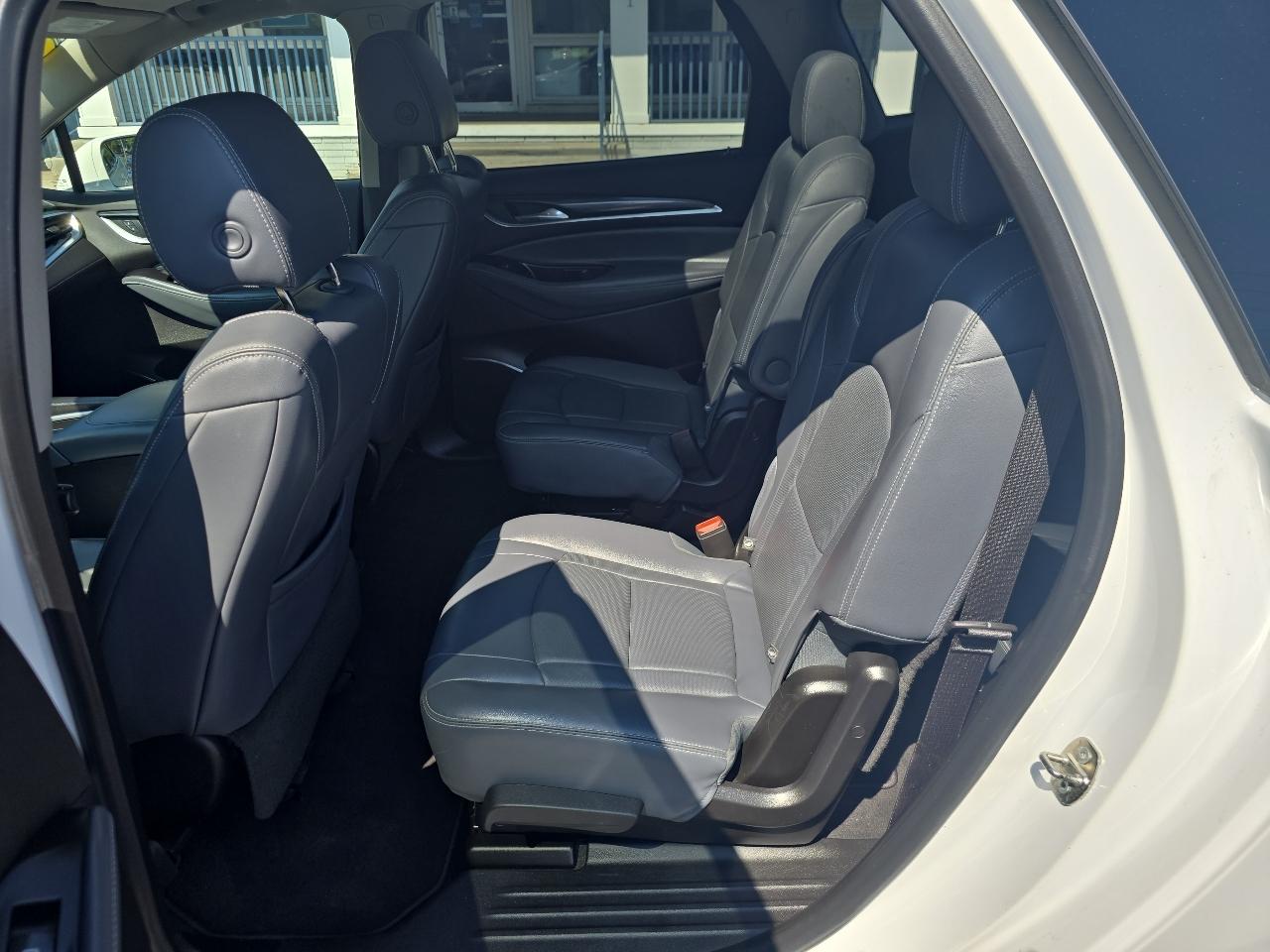 Buick Enclave AWD 4dr Essence 2019