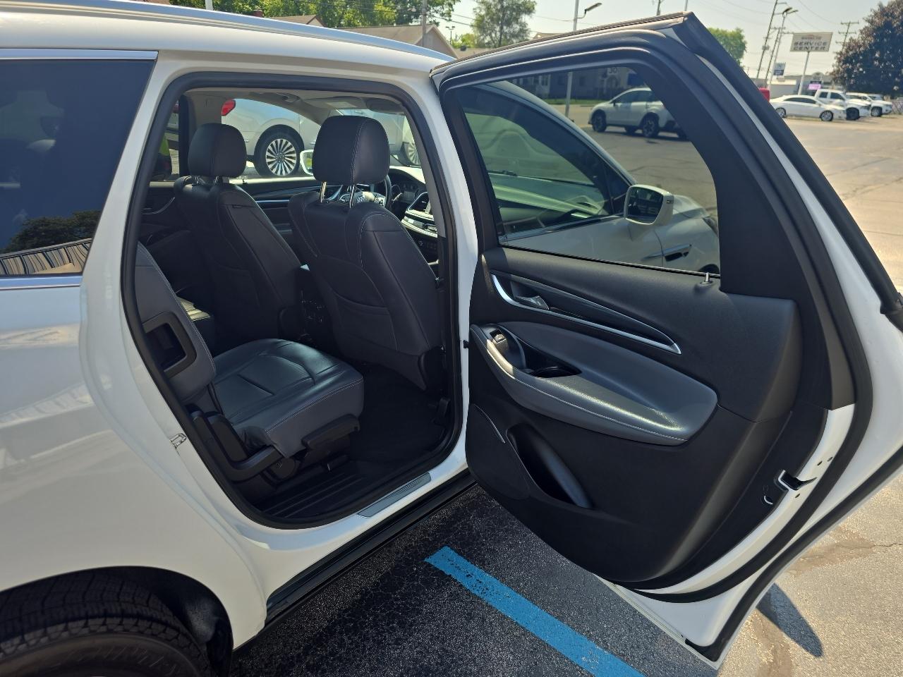 Buick Enclave AWD 4dr Essence 2019