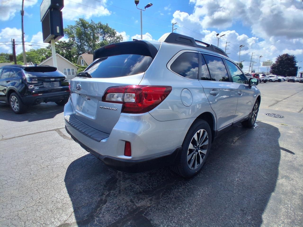 Subaru Outback 4dr Wgn 2.5i Limited 2016