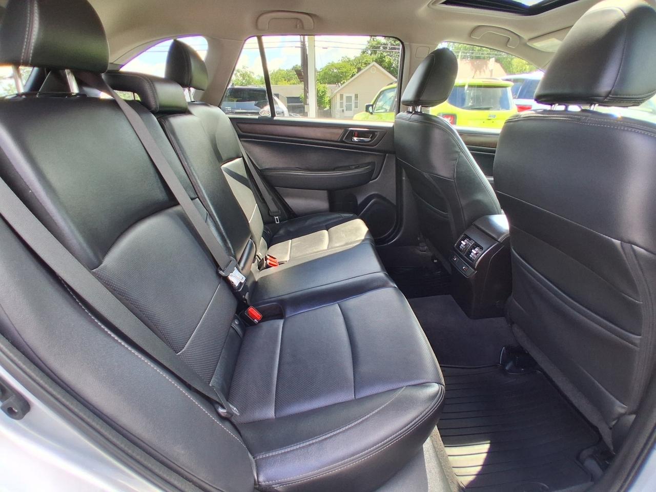 Subaru Outback 4dr Wgn 2.5i Limited 2016