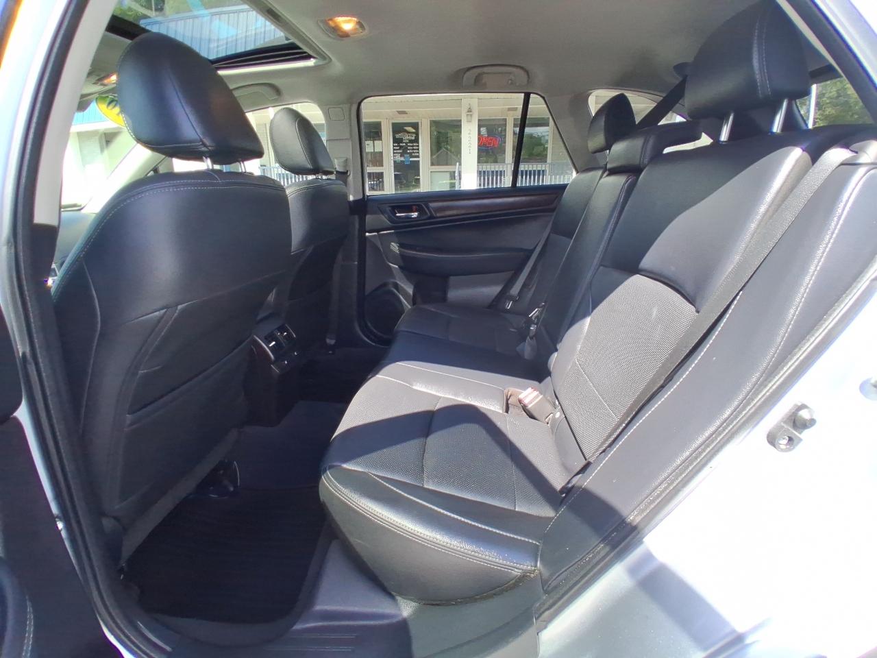 Subaru Outback 4dr Wgn 2.5i Limited 2016