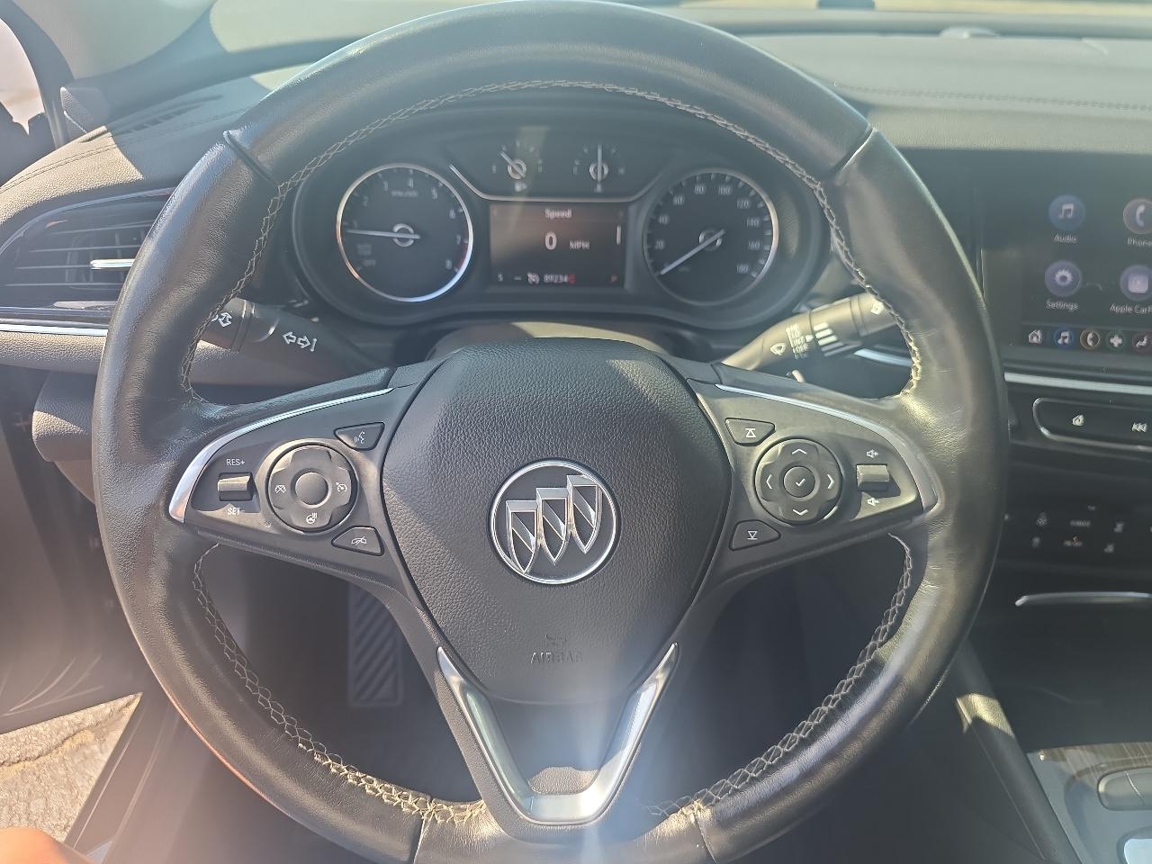 Buick Regal Sportback 4dr Sdn Essence FWD 2019