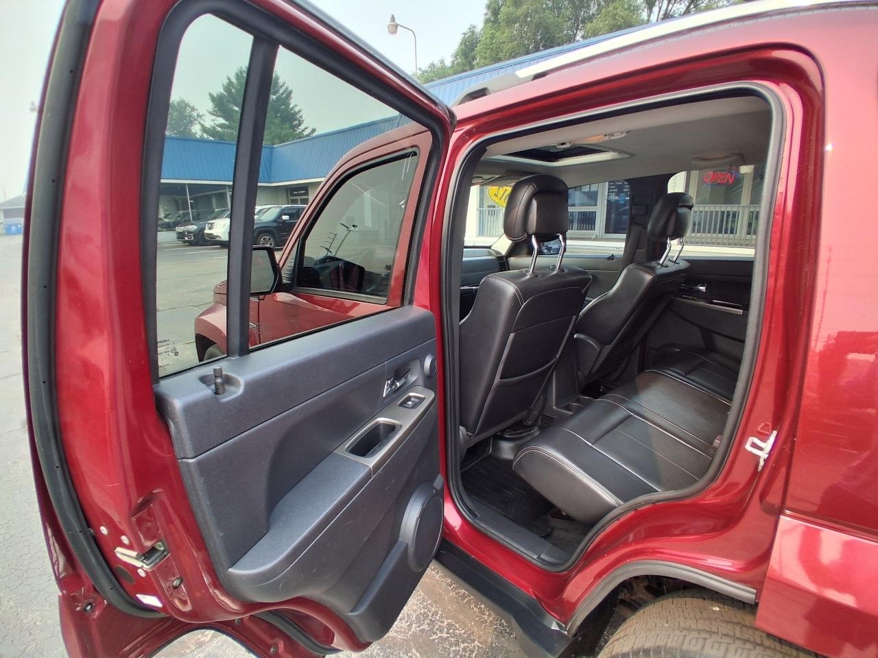 Jeep Liberty 4WD 4dr Limited Jet 2012