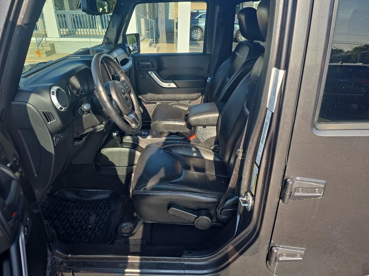 Jeep Wrangler Unlimited 4WD 4dr Rubicon 2014
