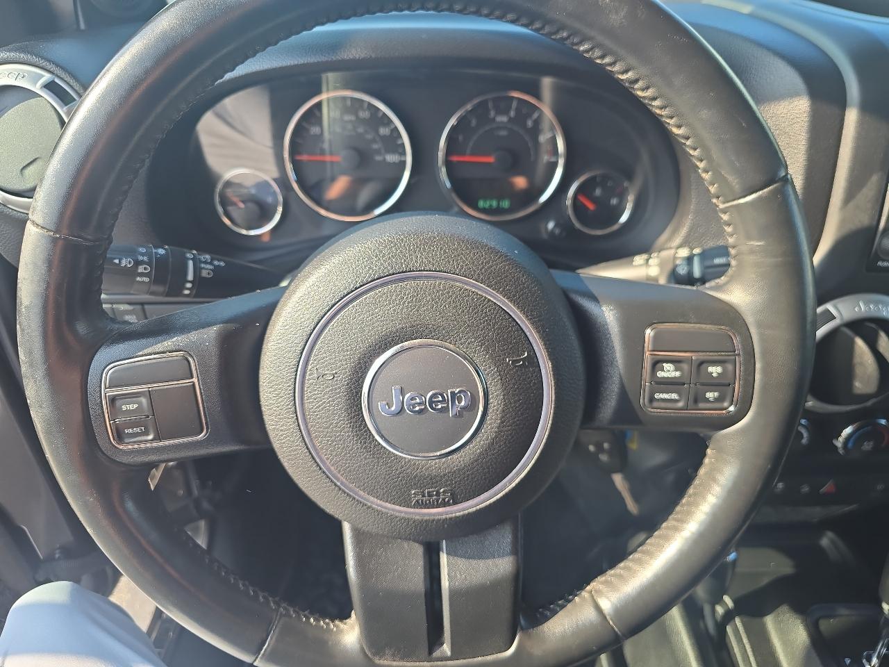 Jeep Wrangler Unlimited 4WD 4dr Rubicon 2014