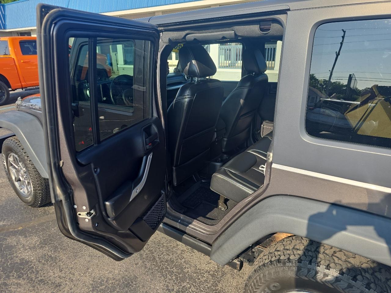 Jeep Wrangler Unlimited 4WD 4dr Rubicon 2014
