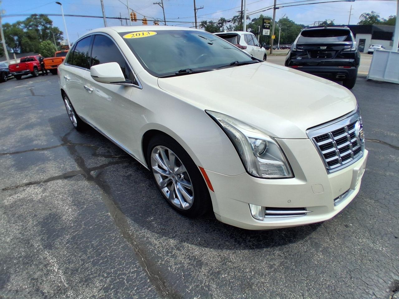 Cadillac XTS 4dr Sdn Premium AWD 2013