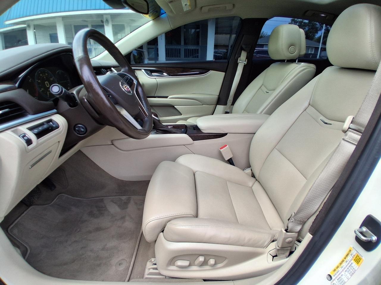 Cadillac XTS 4dr Sdn Premium AWD 2013