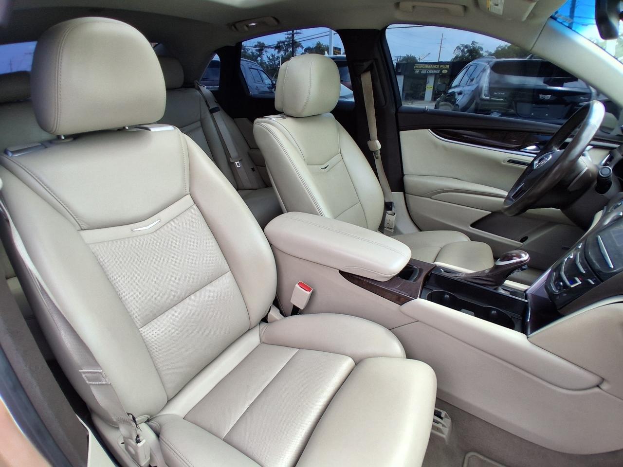Cadillac XTS 4dr Sdn Premium AWD 2013