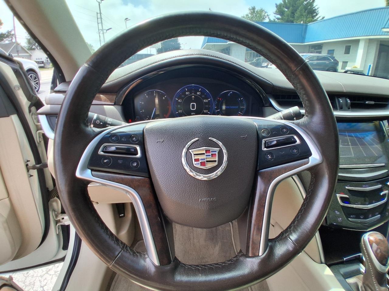 Cadillac XTS 4dr Sdn Premium AWD 2013