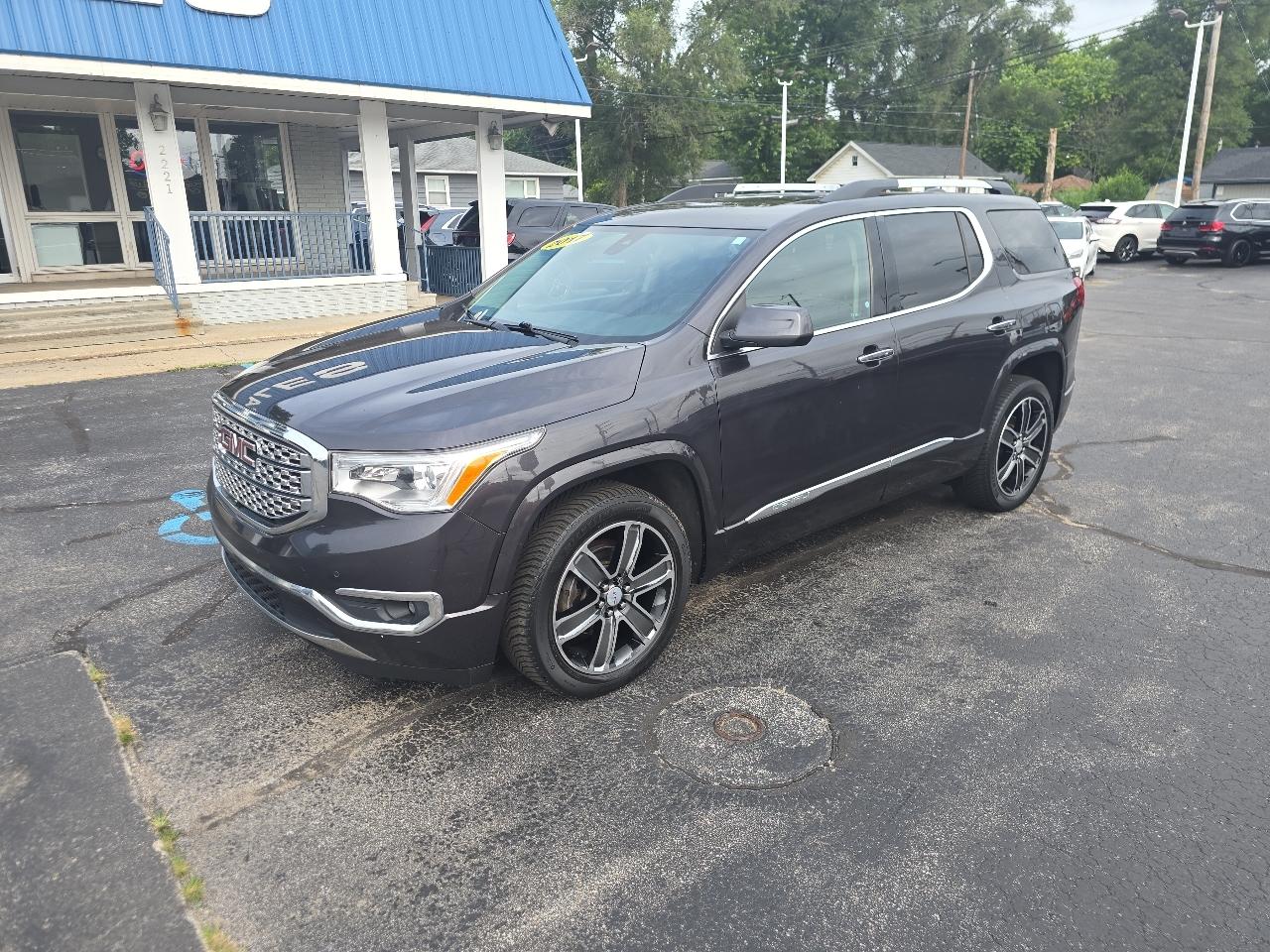 GMC Acadia AWD 4dr Denali 2017