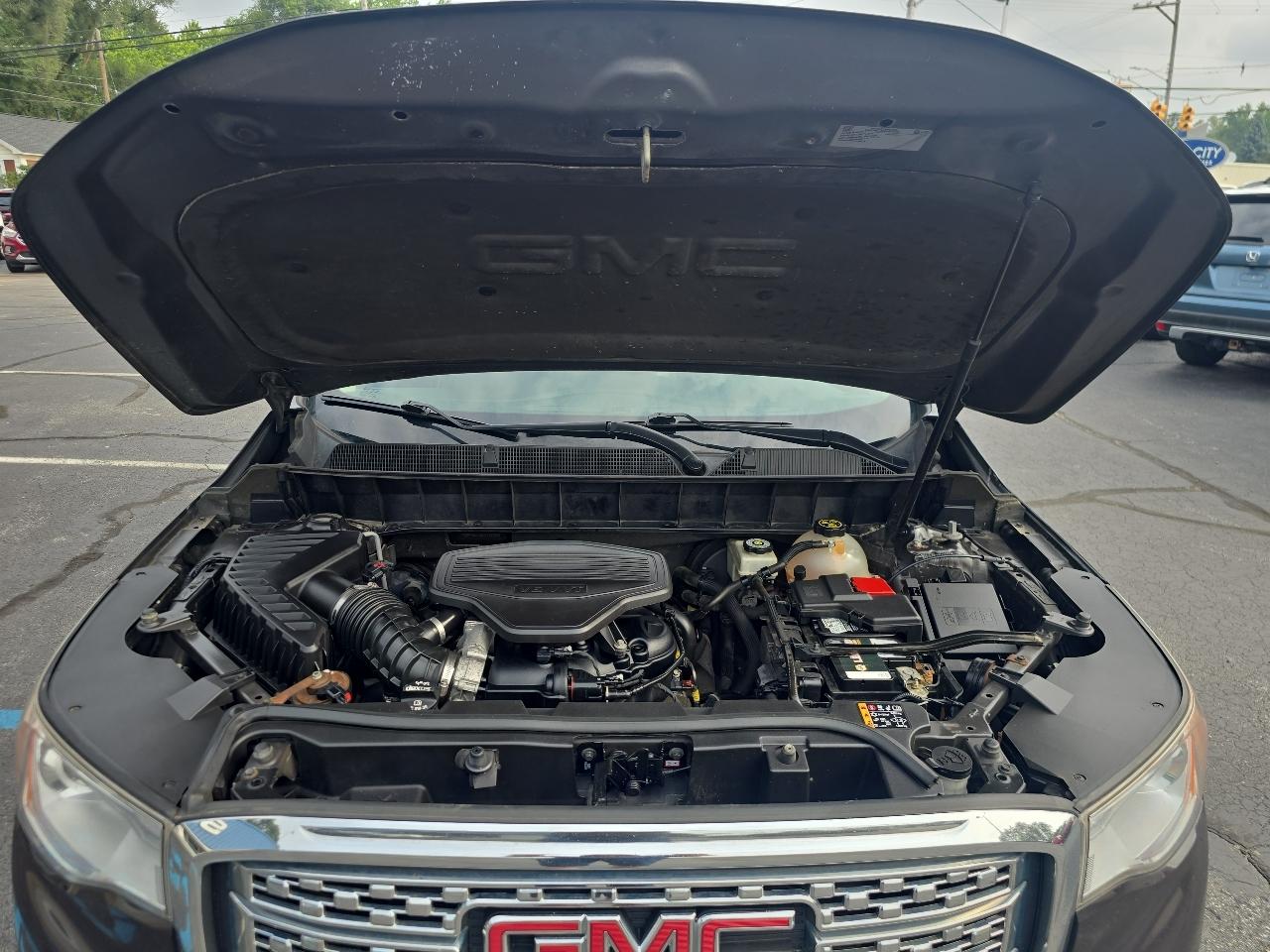 GMC Acadia AWD 4dr Denali 2017