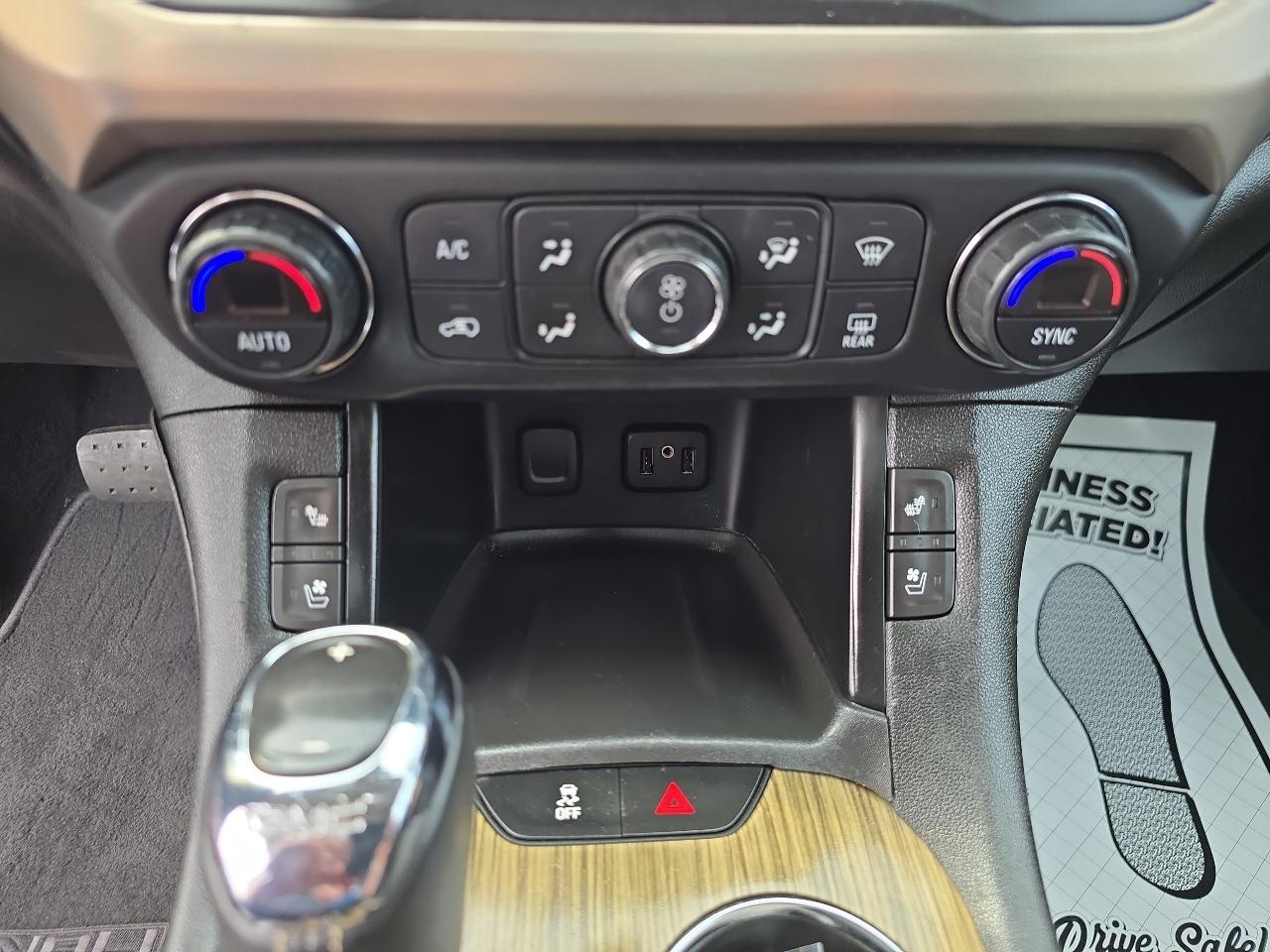 GMC Acadia AWD 4dr Denali 2017