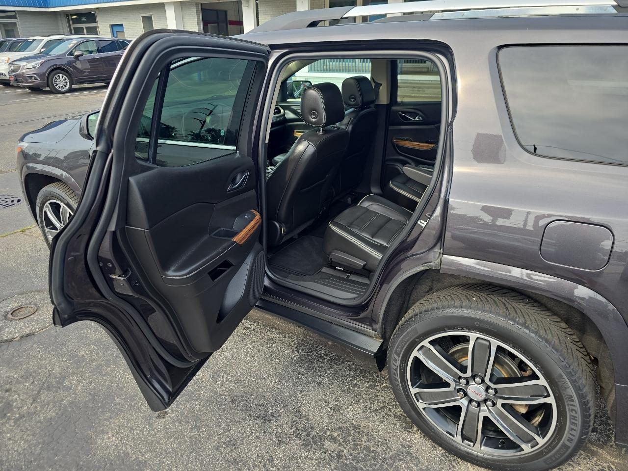 GMC Acadia AWD 4dr Denali 2017