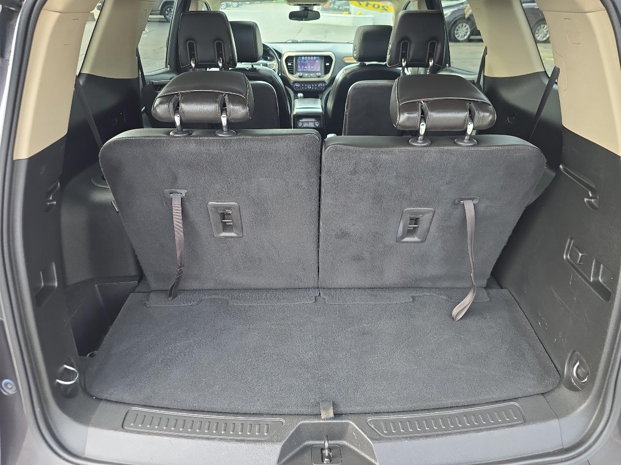 GMC Acadia AWD 4dr Denali 2017