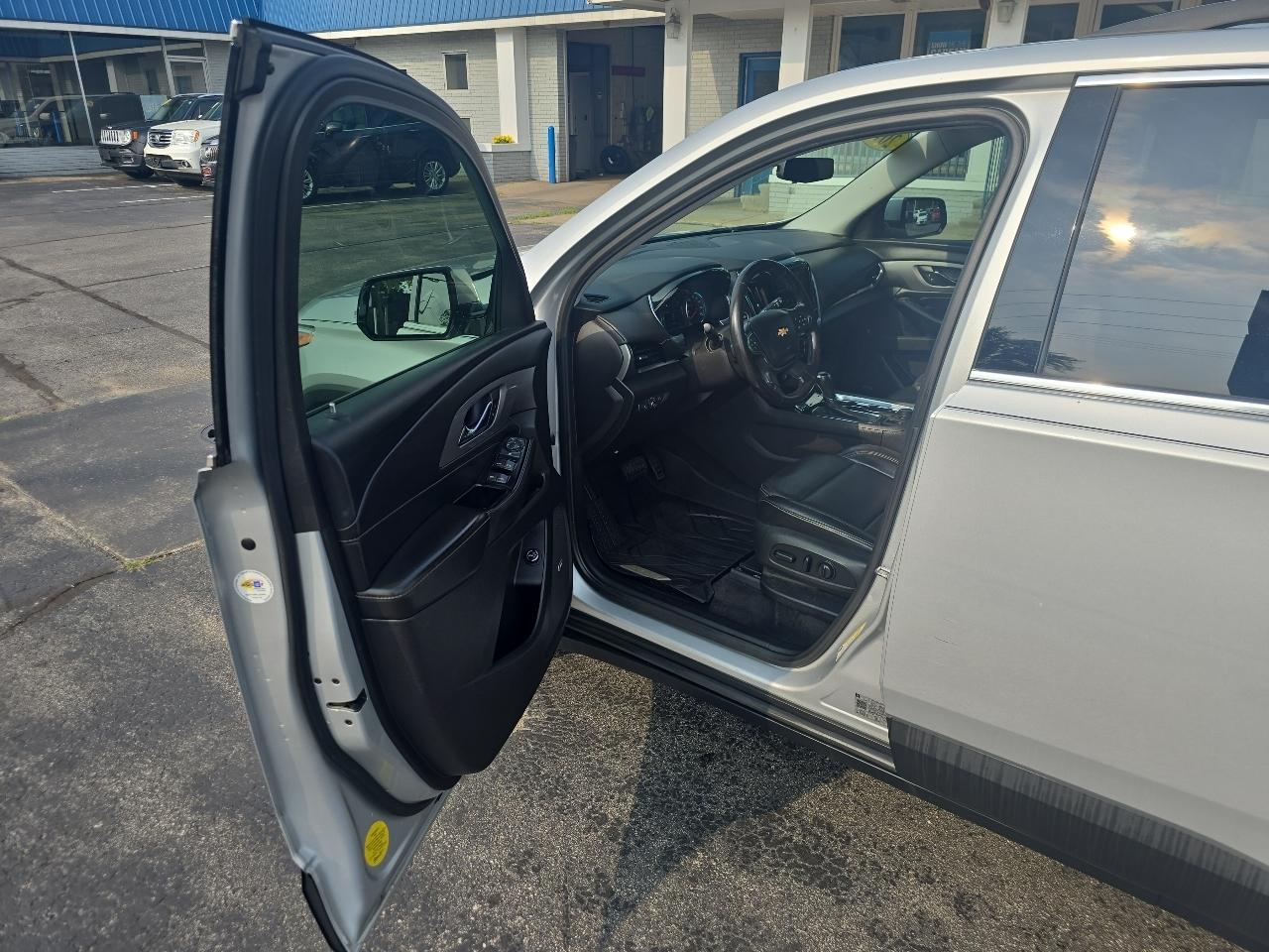 Chevrolet Traverse AWD 4dr LT Leather w/3LT 2018