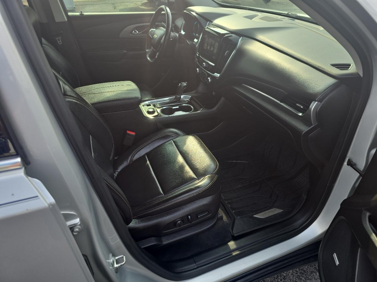 Chevrolet Traverse AWD 4dr LT Leather w/3LT 2018