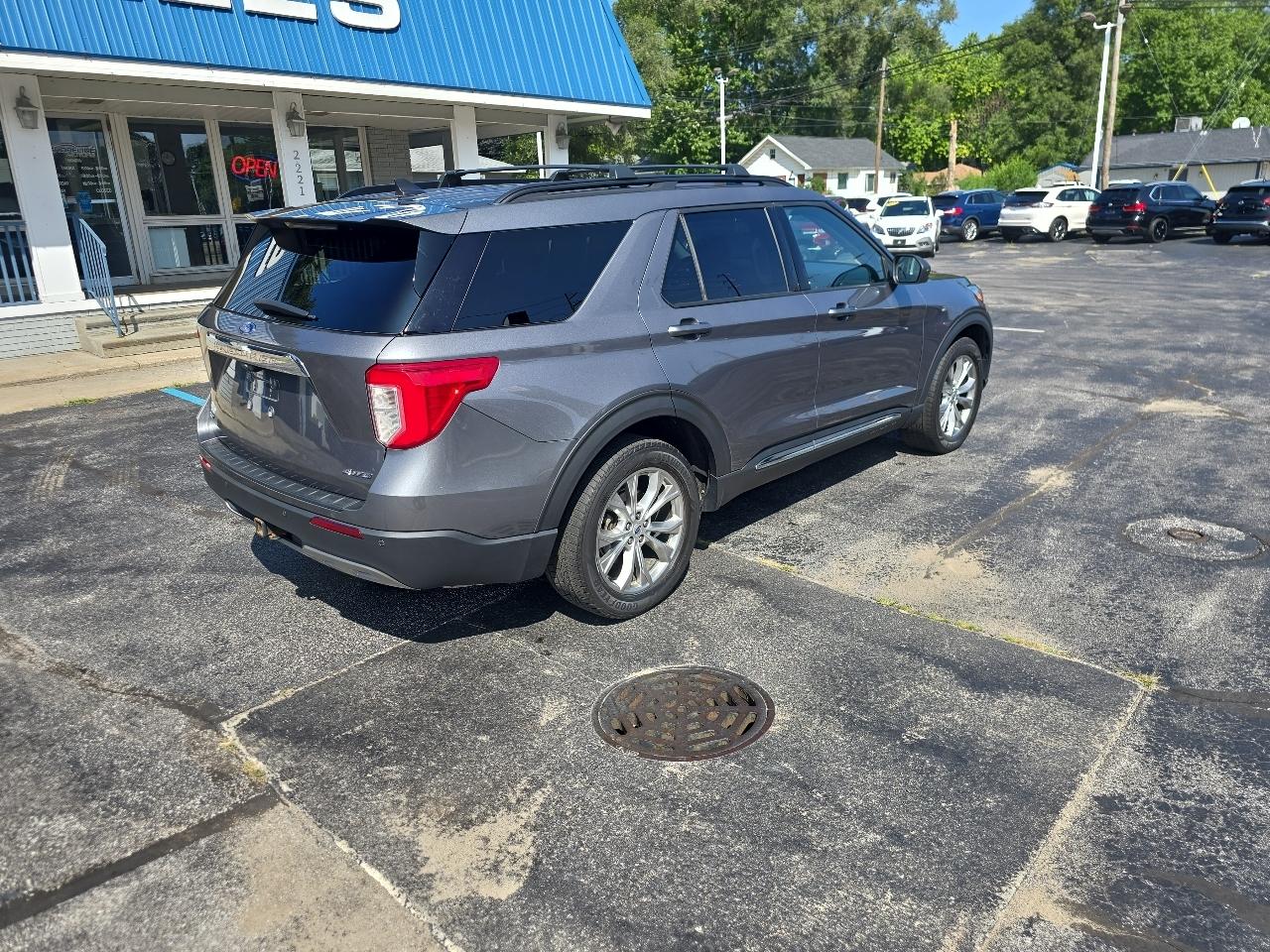 Ford Explorer XLT 4WD 2021