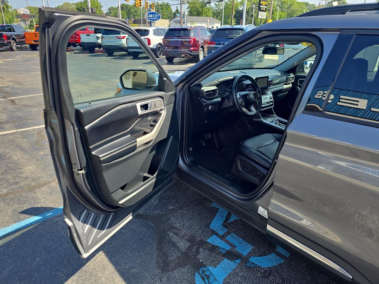 Ford Explorer XLT 4WD 2021