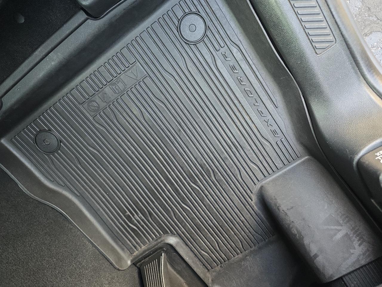 Ford Explorer XLT 4WD 2021