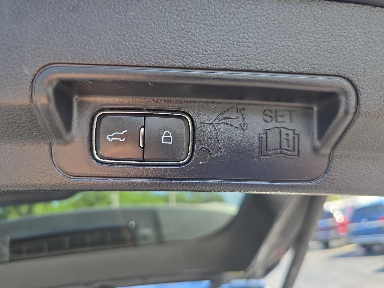Ford Explorer XLT 4WD 2021