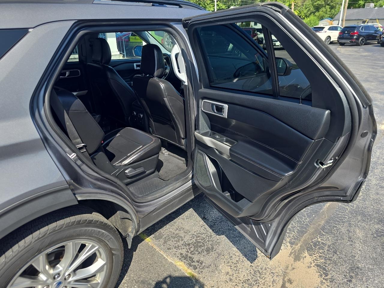 Ford Explorer XLT 4WD 2021