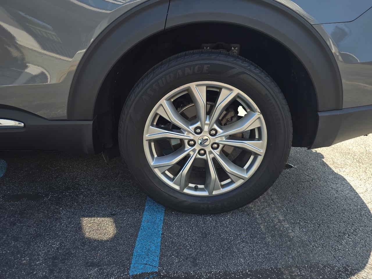 Ford Explorer XLT 4WD 2021