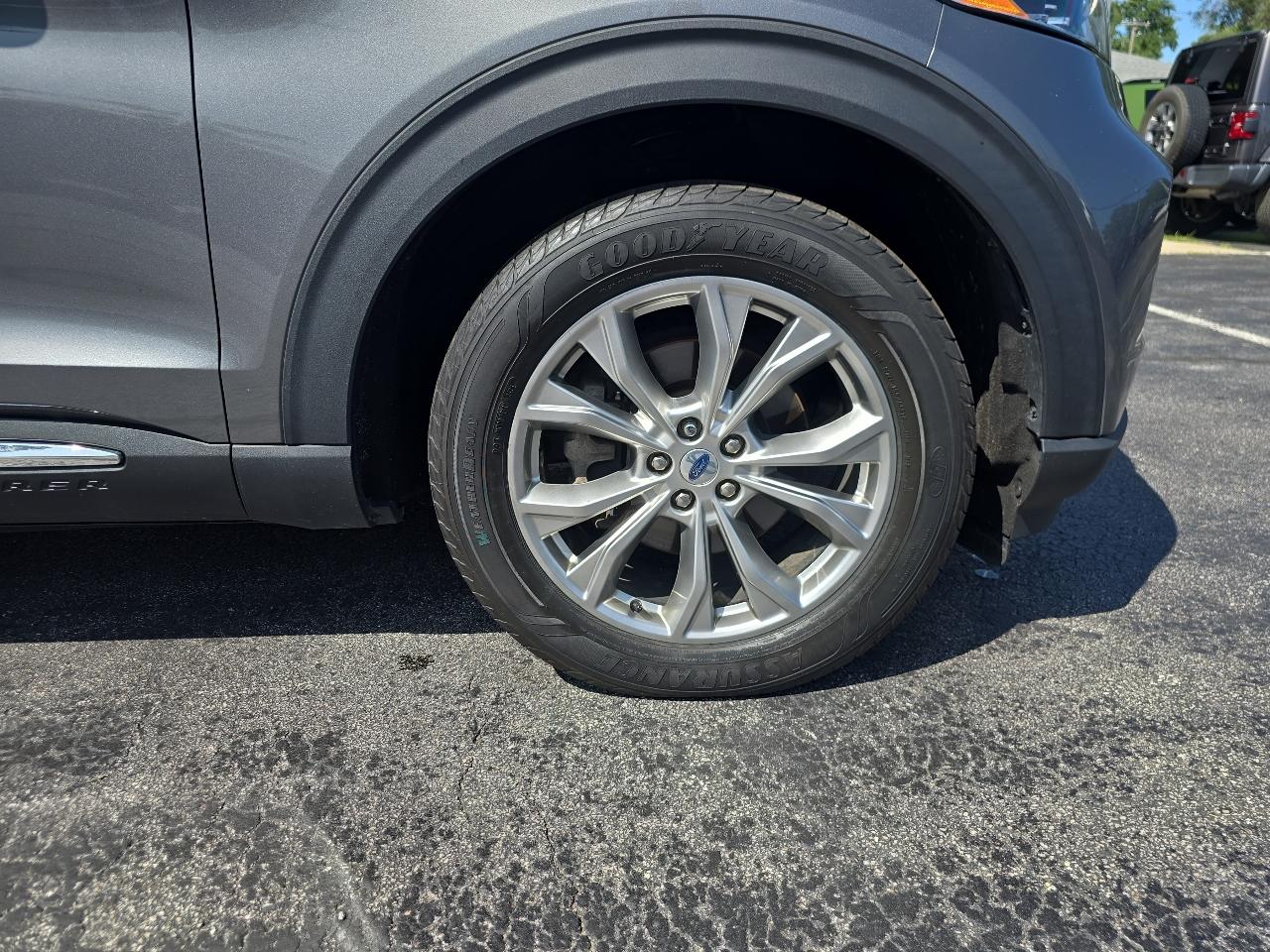 Ford Explorer XLT 4WD 2021