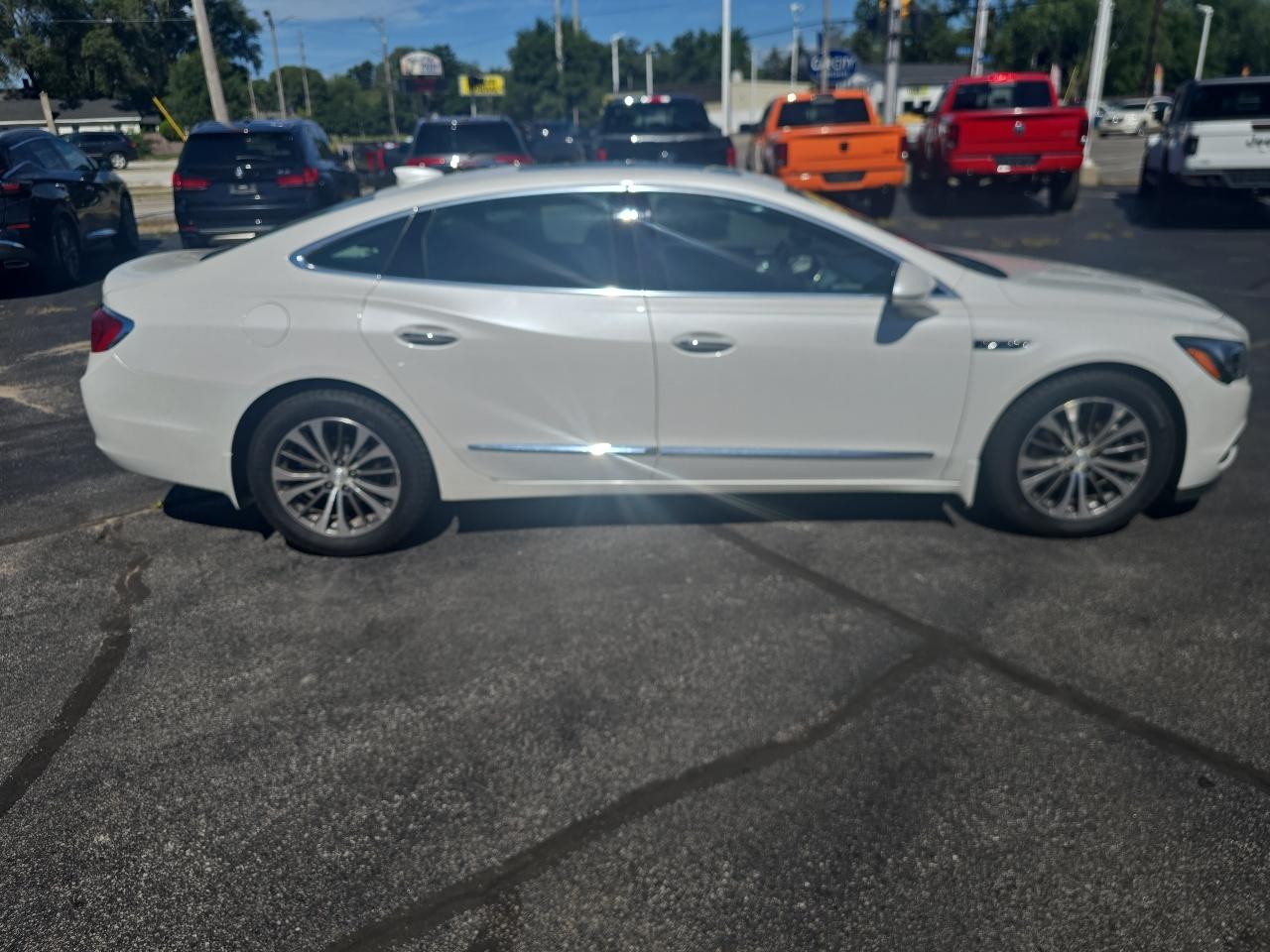 Buick LaCrosse 4dr Sdn Premium AWD 2018