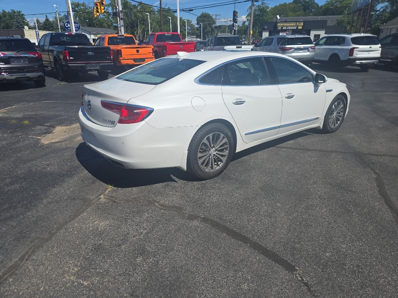 Buick LaCrosse 4dr Sdn Premium AWD 2018