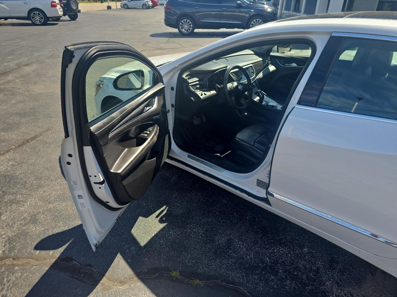 Buick LaCrosse 4dr Sdn Premium AWD 2018