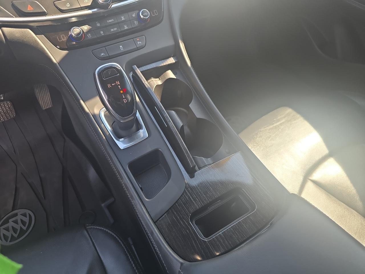 Buick LaCrosse 4dr Sdn Premium AWD 2018