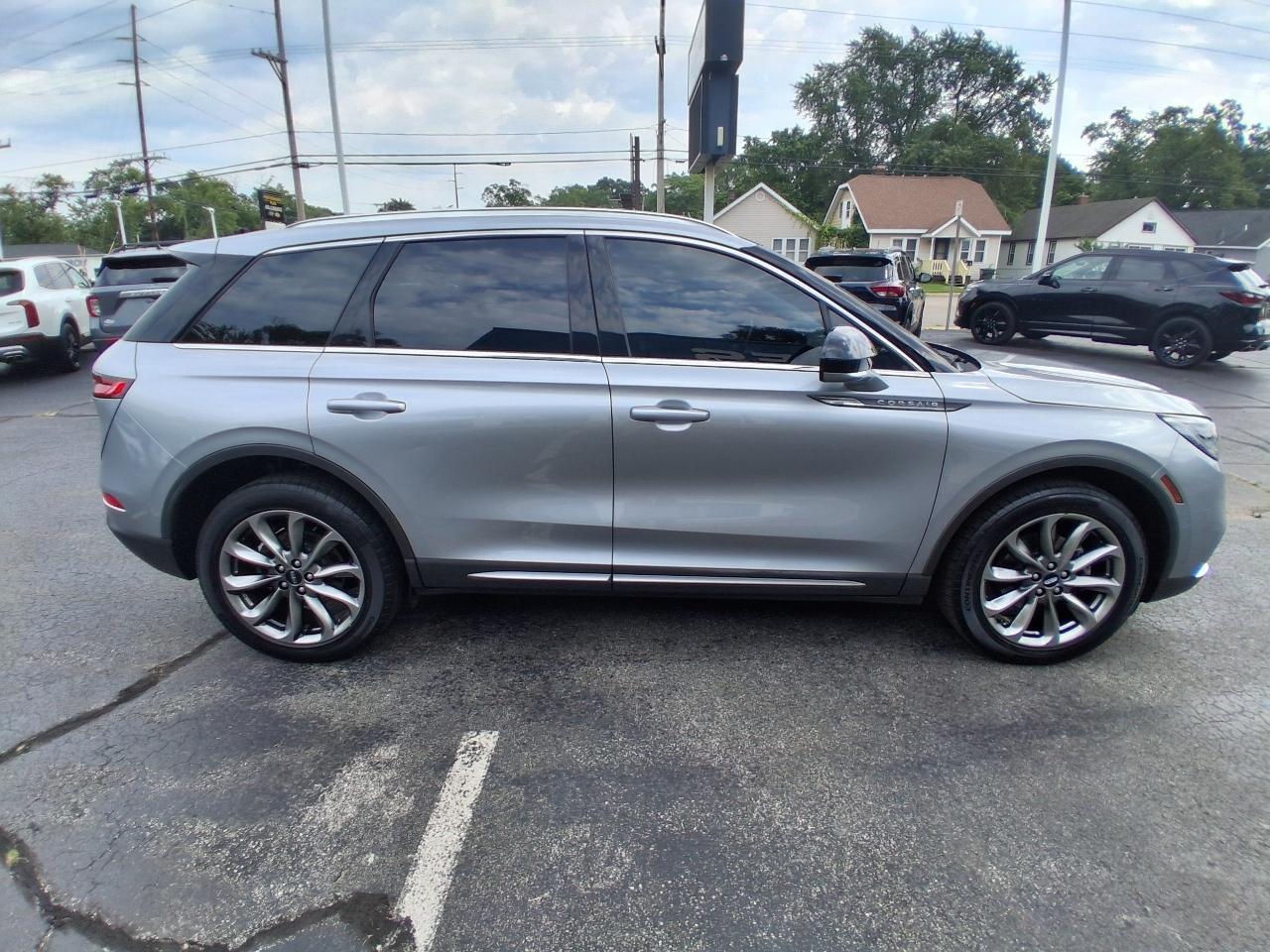 Lincoln Corsair Standard AWD 2021