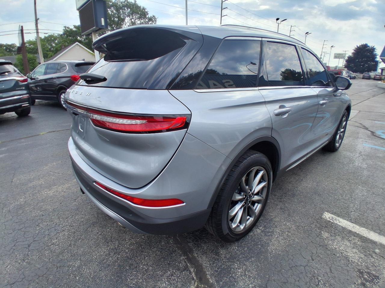 Lincoln Corsair Standard AWD 2021