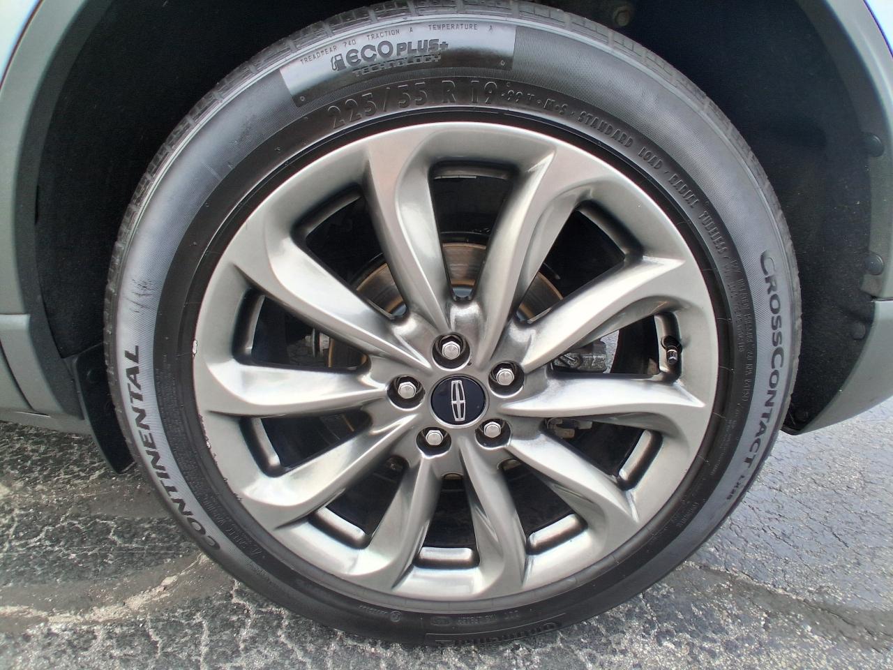 Lincoln Corsair Standard AWD 2021