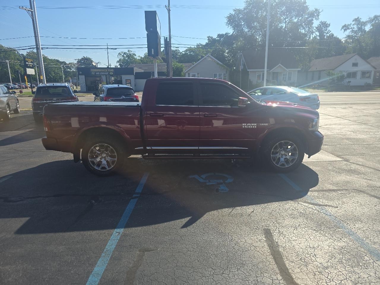RAM 1500 Limited 4x4 Crew Cab 5'7" Box *Ltd Avail* 2018