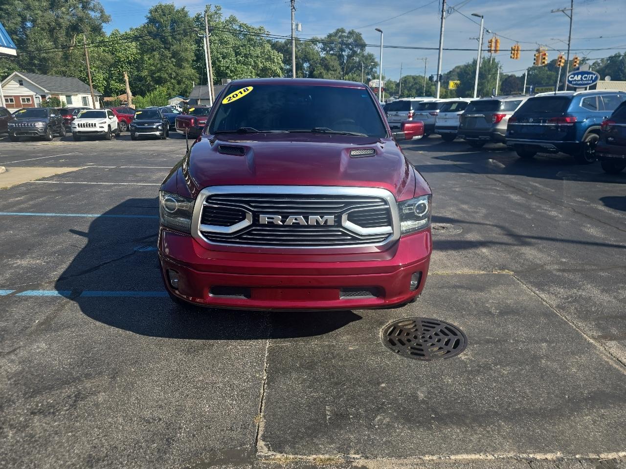 RAM 1500 Limited 4x4 Crew Cab 5'7" Box *Ltd Avail* 2018