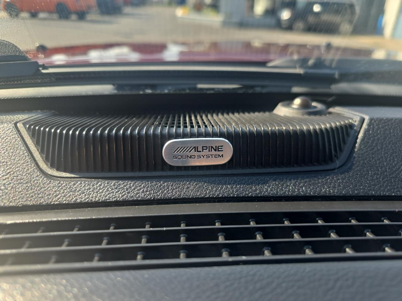 RAM 1500 Limited 4x4 Crew Cab 5'7" Box *Ltd Avail* 2018
