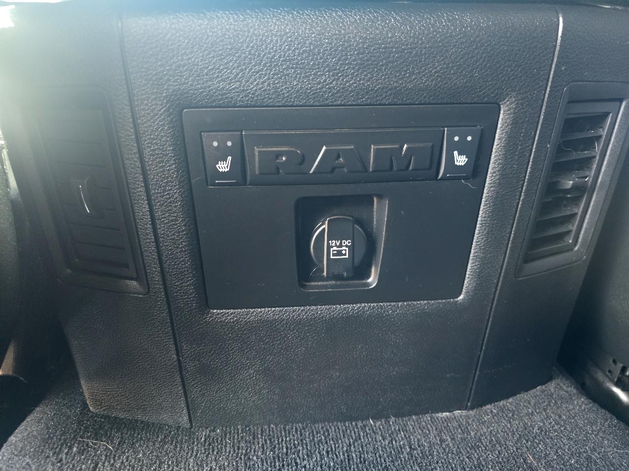RAM 1500 Limited 4x4 Crew Cab 5'7" Box *Ltd Avail* 2018