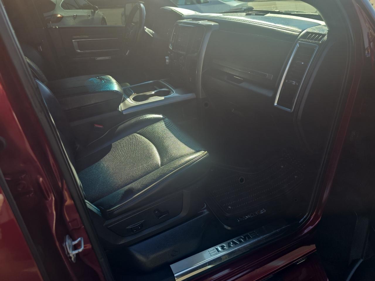 RAM 1500 Limited 4x4 Crew Cab 5'7" Box *Ltd Avail* 2018