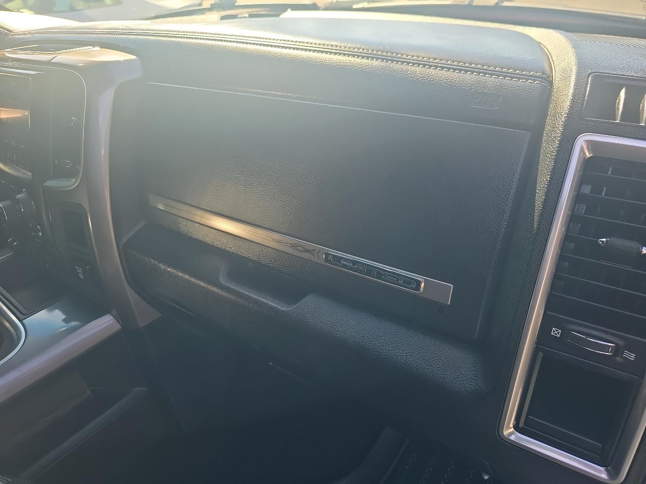 RAM 1500 Limited 4x4 Crew Cab 5'7" Box *Ltd Avail* 2018