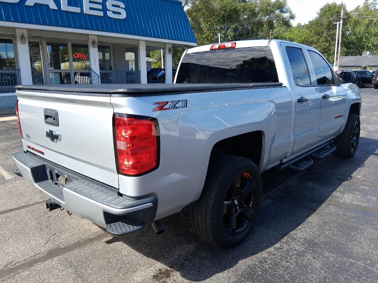 Chevrolet Silverado 1500 4WD Double Cab 143.5" LT w/2LT 2018