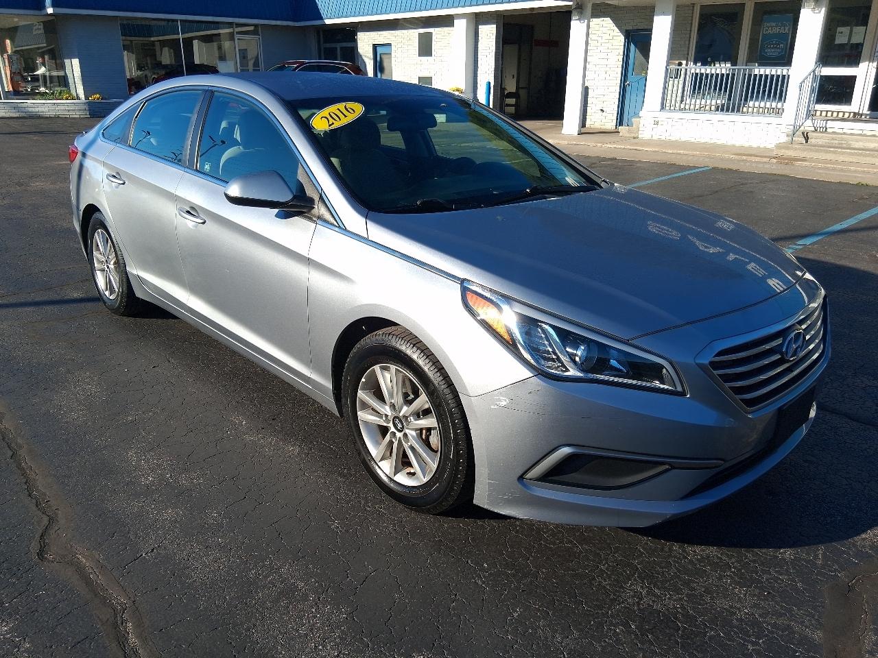 Hyundai Sonata 4dr Sdn 2.4L SE 2016