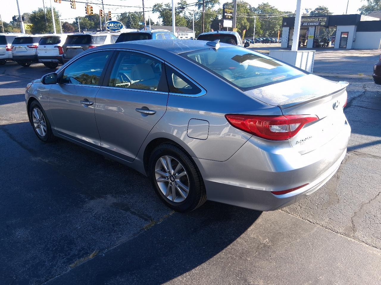 Hyundai Sonata 4dr Sdn 2.4L SE 2016