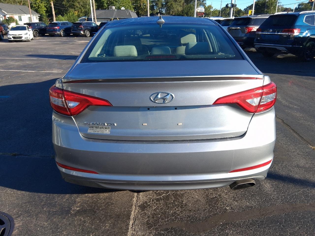 Hyundai Sonata 4dr Sdn 2.4L SE 2016